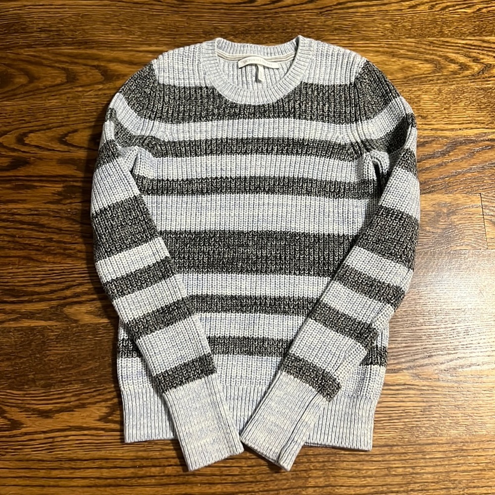 Women’s  Sweater